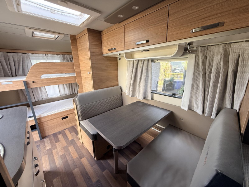 Weinsberg CaraOne Edition HOT 500 FDK Stapelbed/Airco/Mover  foto: 17