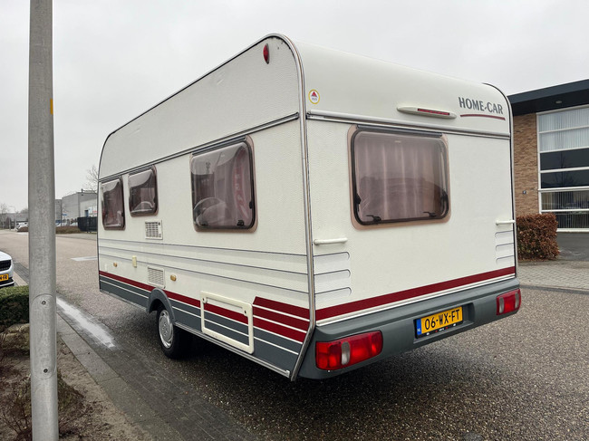 HOME-CAR Racer 45 Spirit | Fransbed | Dinette | Fietsenrek voor | Kachel | Koelkast | Toilet en wasbak foto: 6
