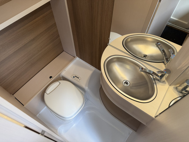 Dethleffs C-JOY 420 QSH foto: 14
