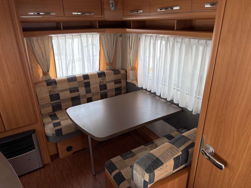 Hobby De Luxe 440 SF Airco/Mover/Voortent  foto: 7