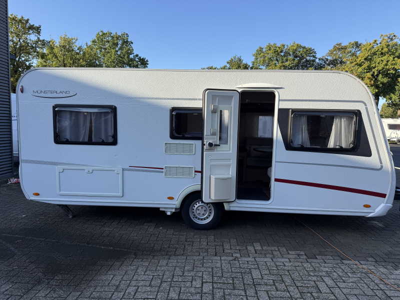 LMC Musica 490 E 2 BEDDEN RONDZITMOVER TOP 