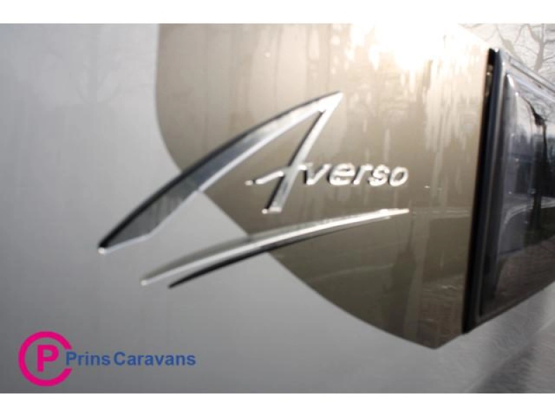 Bürstner Averso 450 Frans Bed en Rondzit  foto: 7