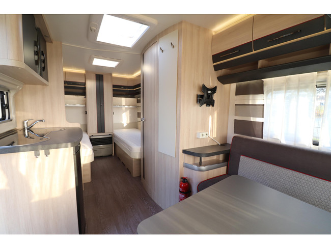 Hobby De Luxe Edition 460 LU Unico/ Mover/ Compleet foto: 9