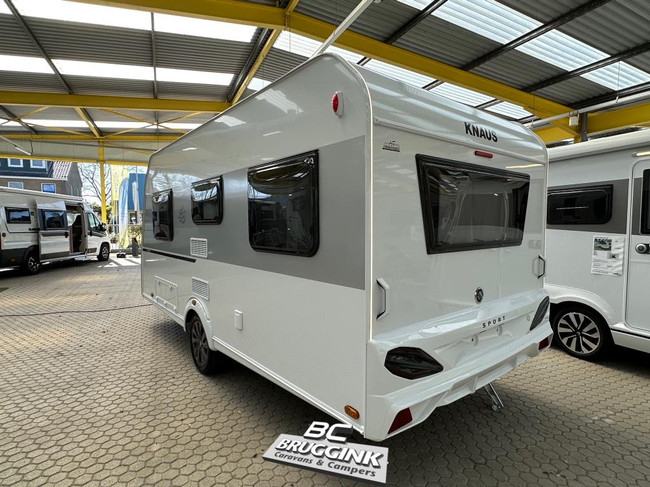 Knaus Sport 450 FU FRANS BED VLOERVERWARMING foto: 10