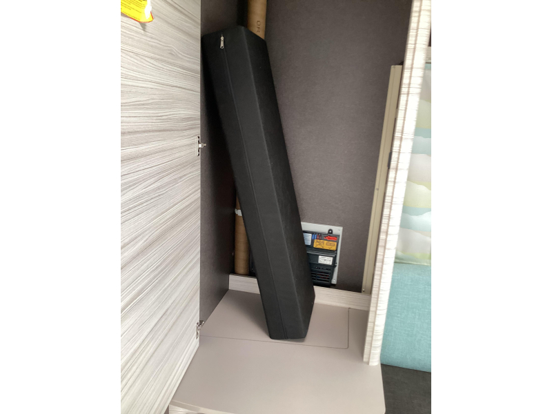 Dethleffs C'Joy 460 LE mover/ enkele bedden  foto: 13