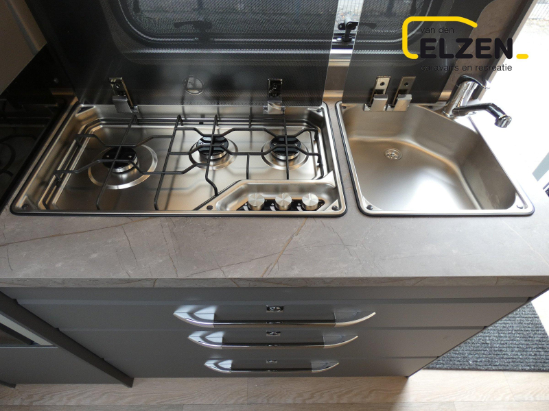 Hobby De Luxe 495 UL White Edition Actiepakket  foto: 6