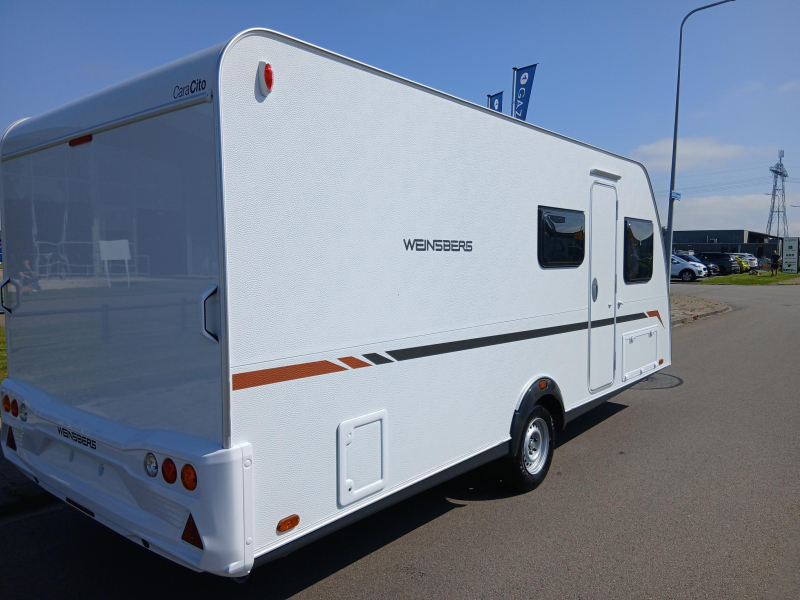 Weinsberg CaraCito 500 QDK Stapelbedden en douche! 