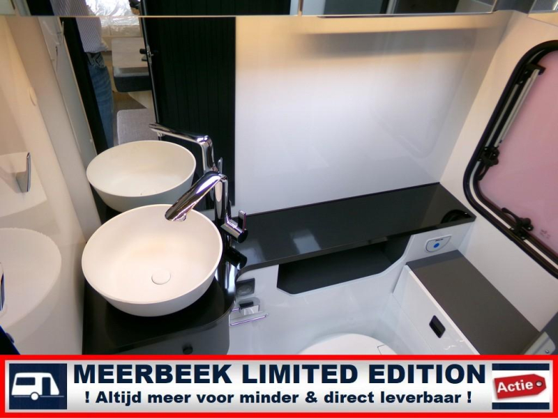 Hobby De Luxe 460 SFF 2027 NIEUWSTE MODEL !  foto: 16