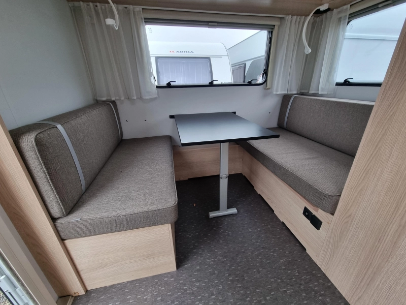 Adria Aviva 492 LU Mover & Unico luifel  foto: 7
