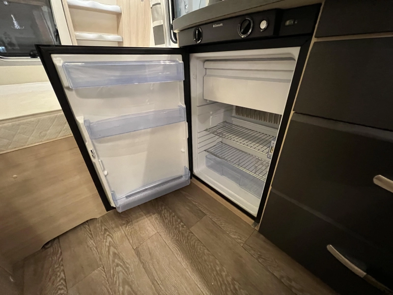 Hobby De Luxe Edition 440 SF  foto: 8