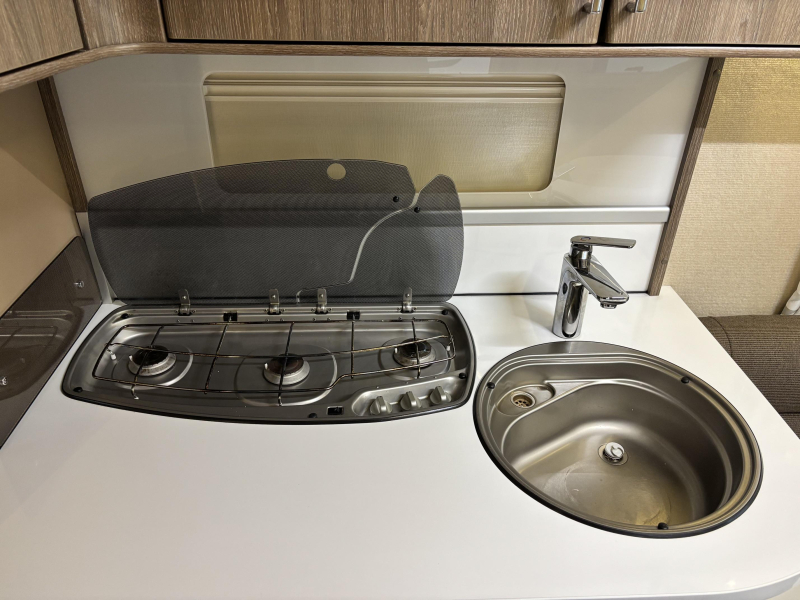 Kabe Royal 560 GLE Lengte bedden  foto: 11