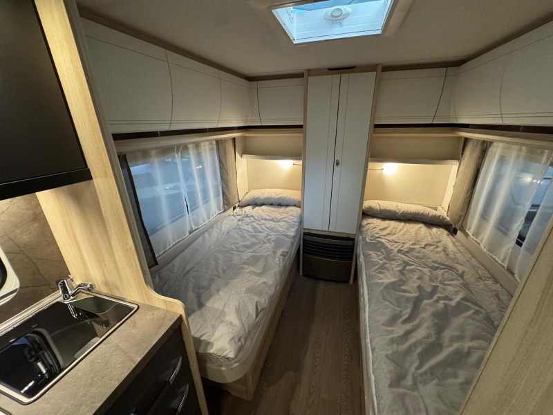 Hobby De Luxe 460 LU  foto: 4