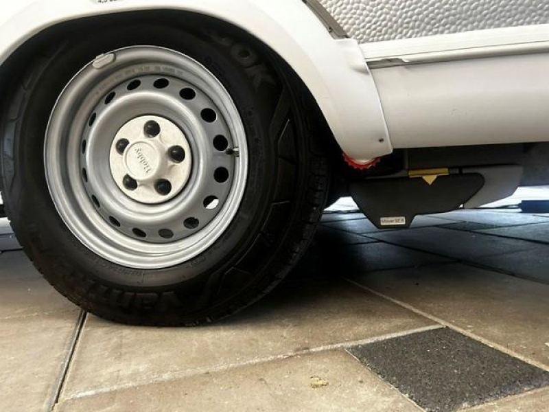 Hobby De Luxe 495 UL mover, voortent  foto: 12