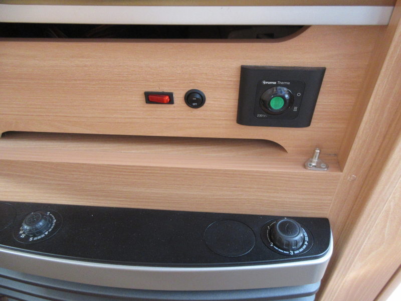 Knaus Sudwind Silver Selection 450 FU MET MULTINOVA VOORTENT  foto: 13