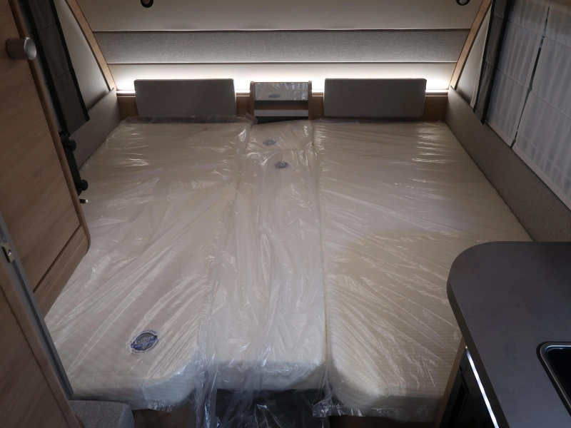 Knaus Sudwind Black Selection 500 EU !! BED VAN 217CM LANG !!!  foto: 6