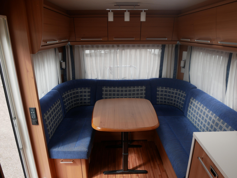 Knaus Sudwind 500 FU Voortent + cassetteluifel  foto: 15