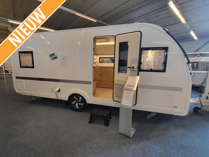 Adria Adora 522 UP nieuwste uitvoering  hoofdfoto: 1