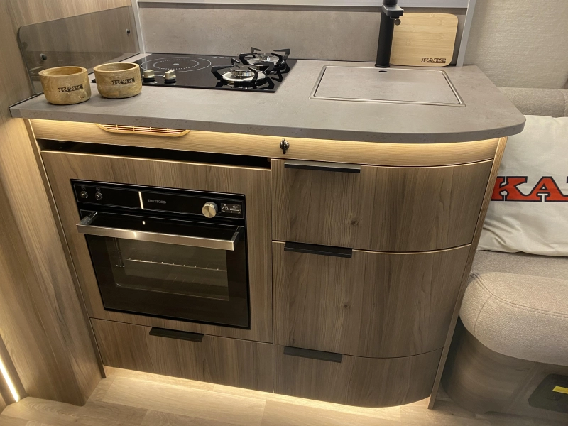 Kabe Royal 560 GLE Model 2027  foto: 9