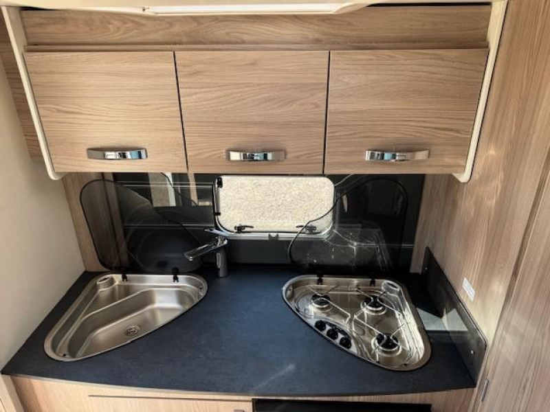 Sprite Mondial 370 SE compacte caravan sprite  foto: 11