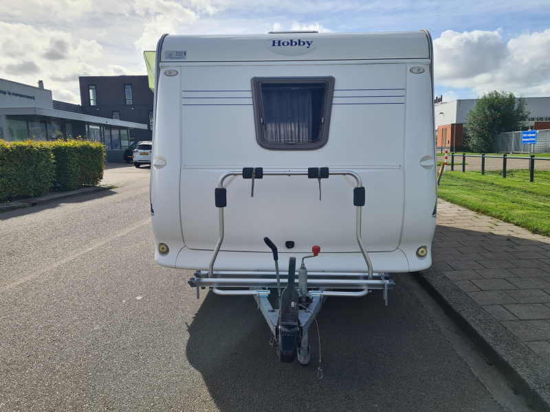 Hobby De Luxe 460 UFE met luifel  foto: 6