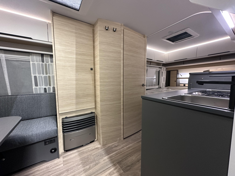 Fendt Apero 465 TG Model 2026  foto: 4