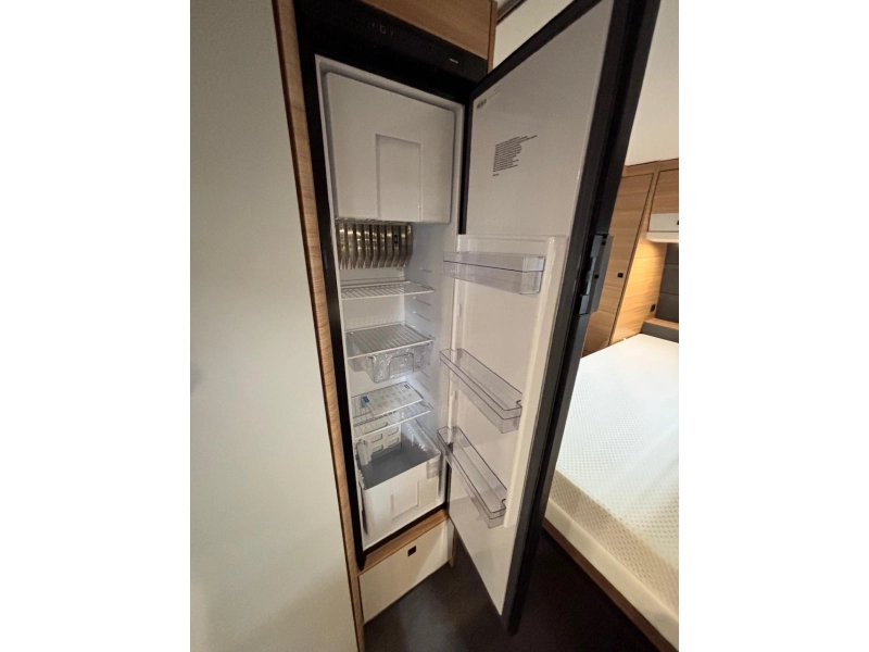Dethleffs Summer Edition 530 DR 2027 airco+vloerverw.  foto: 11