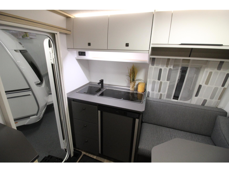 Fendt Apero Activ 390 FH Frans bed & eindkeuken!  foto: 11