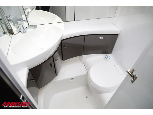 Hobby 495 UL Premium Middenkeuken Rondzit LMV foto: 16