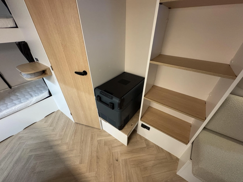 LMC E:dero 470K Openslaand voorraam  foto: 10