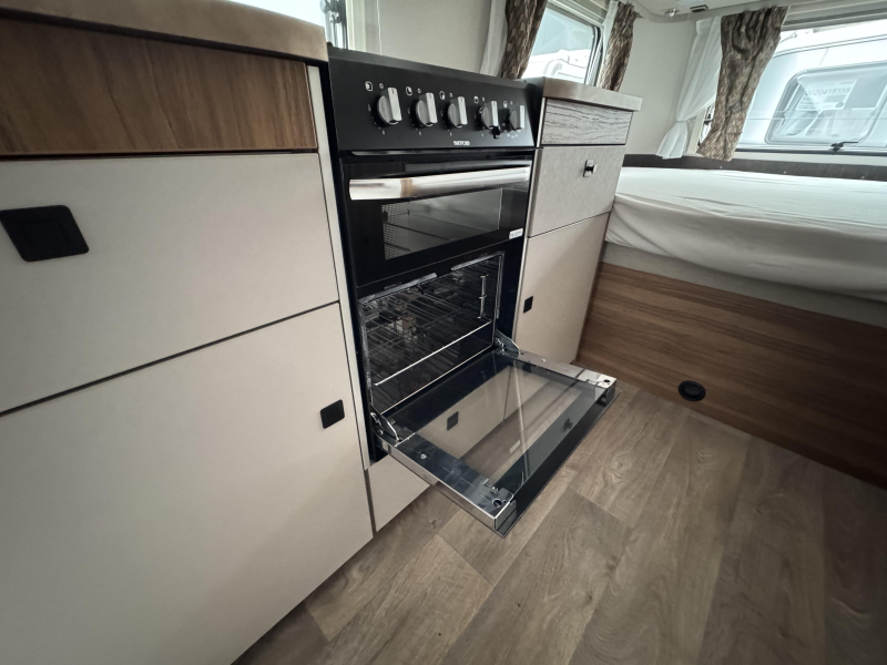 Eriba Touring 630 aanbieding  foto: 11