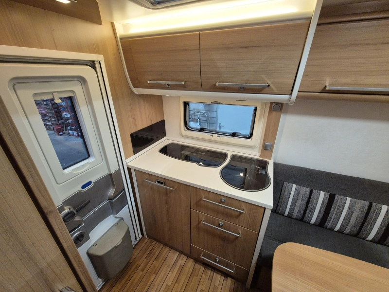 Knaus Sudwind 400 FD Meeneemprijs  foto: 11