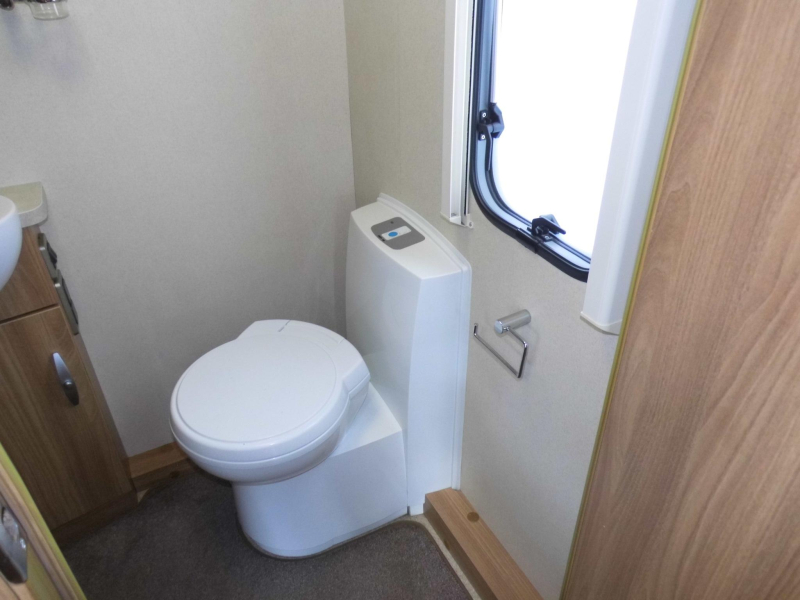 Sprite Cruzer 495 SR Mover en cassetteluifel!  foto: 4