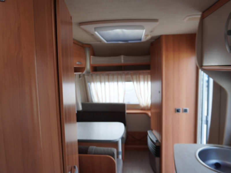 Eriba Nova Light 425 MET MOVER EN VOORTENT 