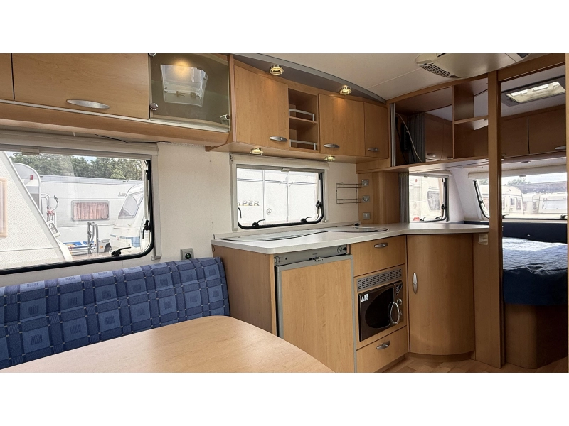 Knaus Sudwind 500 FU frans bed rondzit toilet 