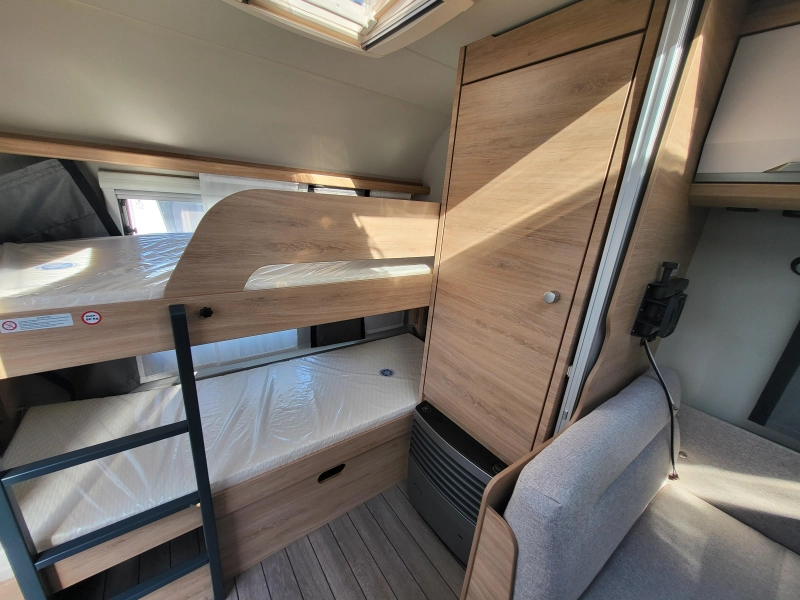 Knaus Sudwind Black Selection 540 FDK super ruim en compleet  foto: 8