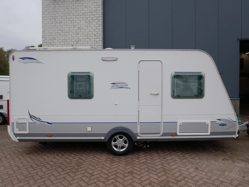 Caravelair Ambiance Style 475 mover, voortent 