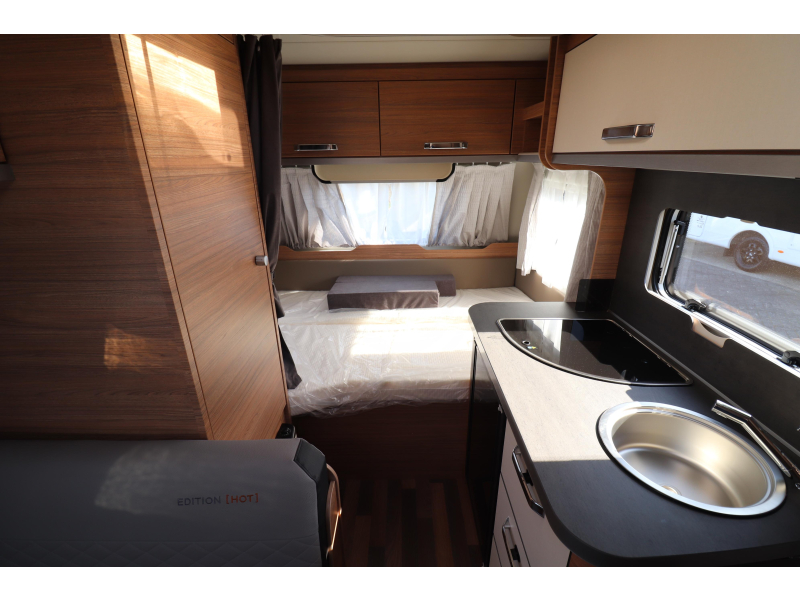 Weinsberg CaraOne Edition HOT 390 QD MEGA KORTING / 597  foto: 7