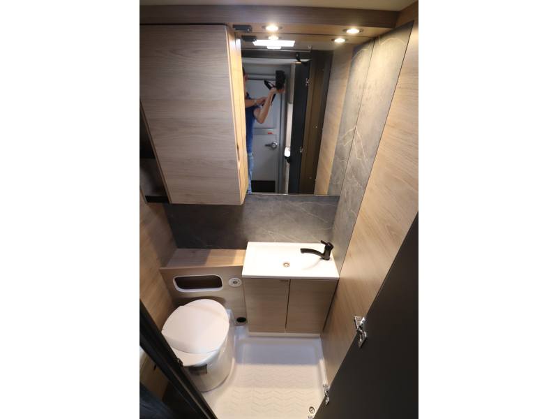 Weinsberg CaraOne Edition HOT 480 QDK MODEL 2027 - 812  foto: 19