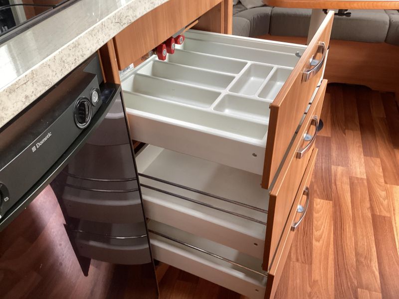 Eriba Nova Luxus Line 465 Mover/ cassete luifel  foto: 16