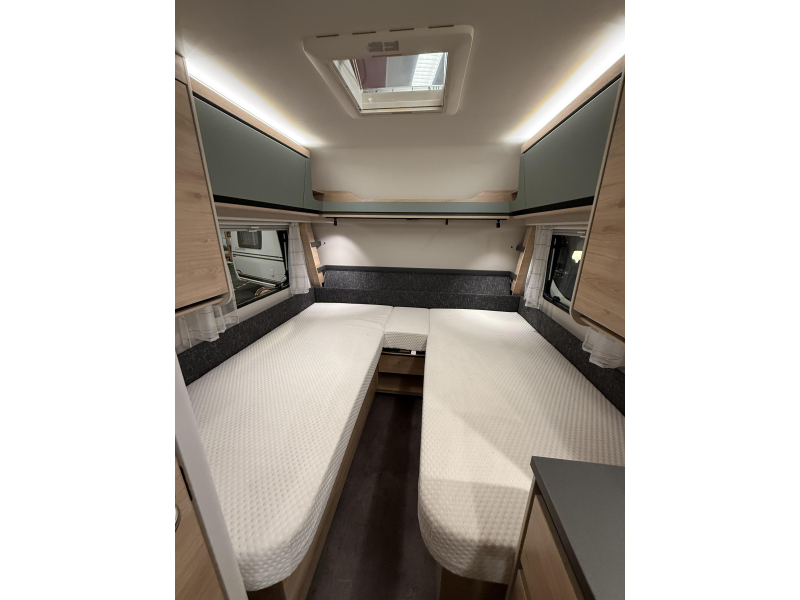 Dethleffs Camper 460 EL 2 BEDDEN ZIT EX VERHUUR  foto: 20
