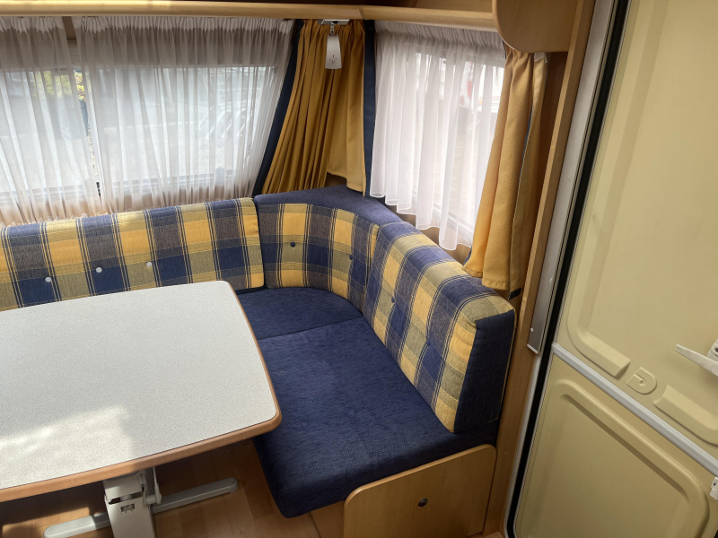 Dethleffs Camper 430 DB - Voortent  foto: 4