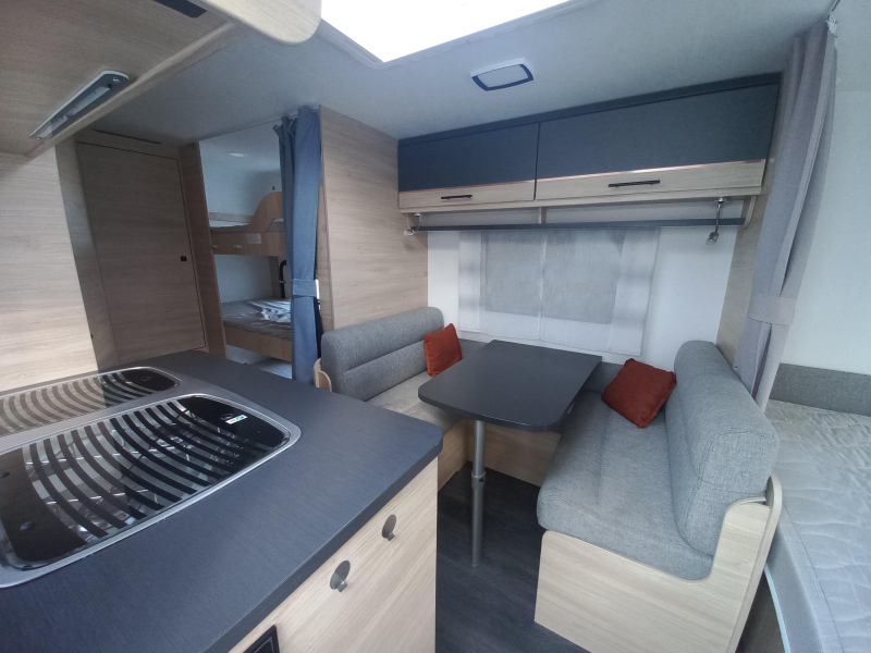Caravelair Alba Style Family 497 voortent Unico - mover 