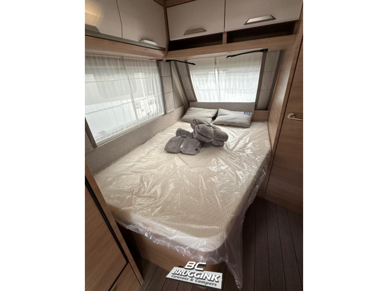 Knaus Sudwind 60 Years 500 FU Frans Bed Campovolo grijs  foto: 7