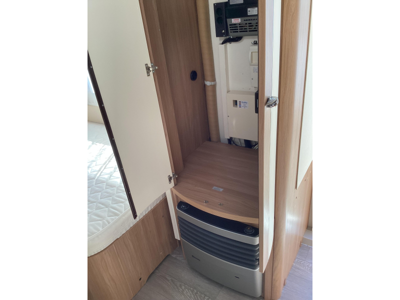Hobby De Luxe 460 UFE omnistor  foto: 12