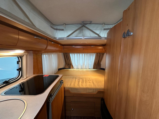 Eriba Touring Triton 430 GT foto: 16