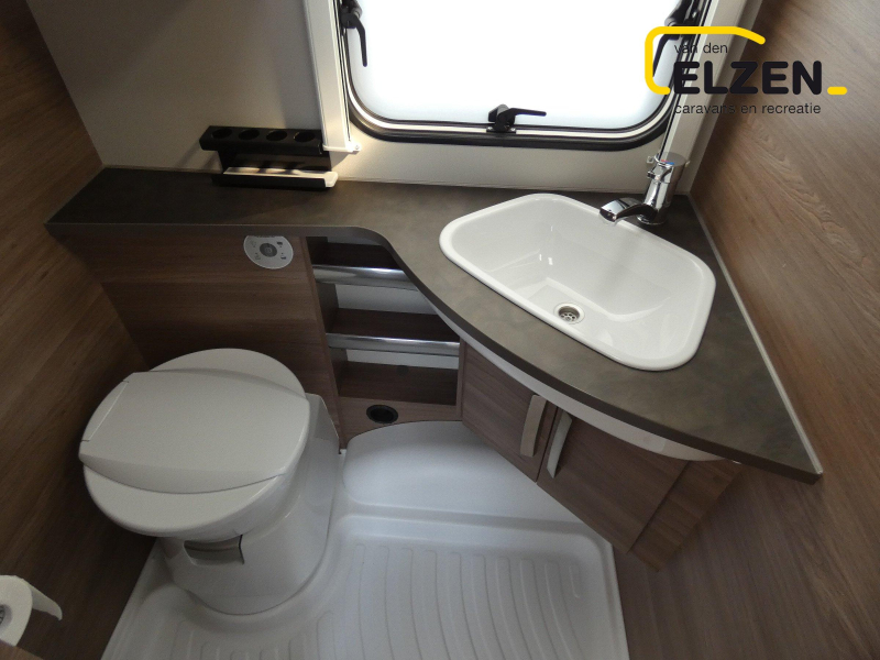 Knaus Sport Silver Selection 500 QDK Mover, luifel, voortent  foto: 17