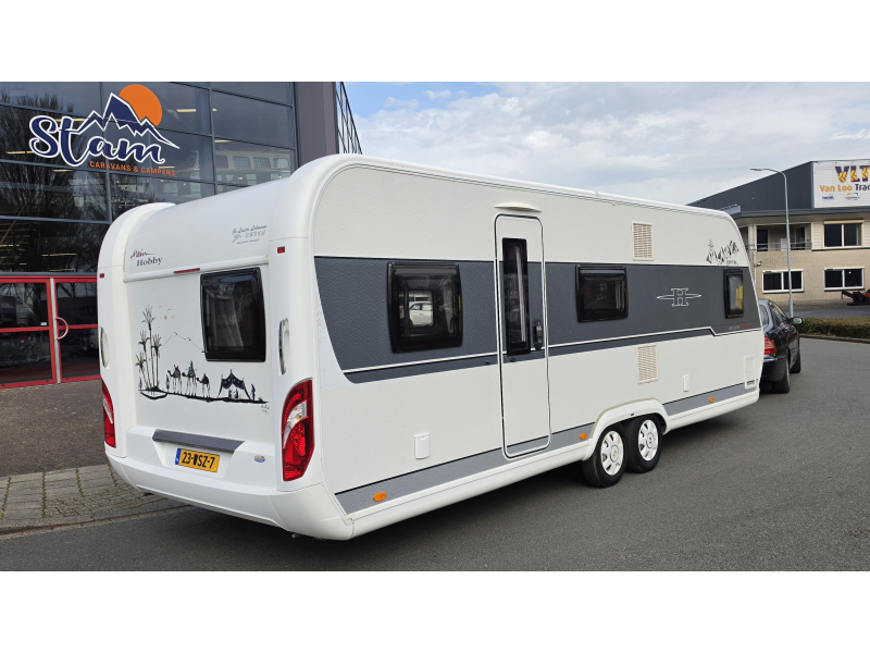 Hobby De Luxe Edition 650 KMFE voortent 