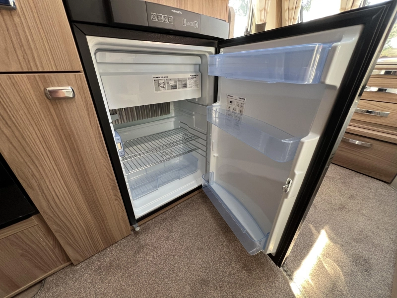 Sprite Cruzer 520 SR Mover Zakluifel Queensbed  foto: 10