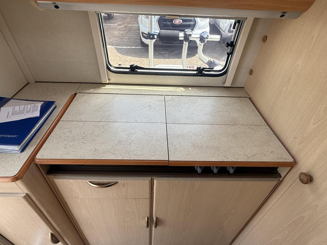TEC TE 360 K Siena Saphir met mover en voortent foto: 9