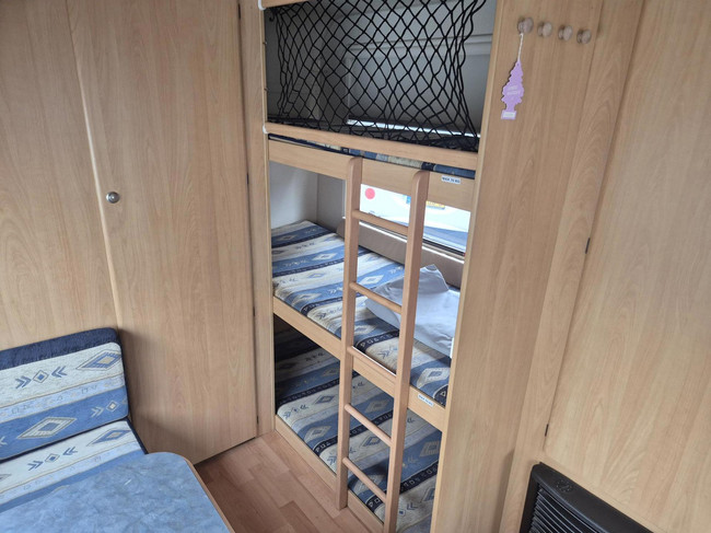 Adria ALTEA 502DT 3 pers. triple stapelbed & voortent 1e eig foto: 12